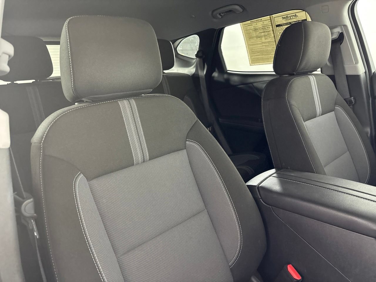 Used 2025 Chevrolet Blazer LT AWD/4WD image 29