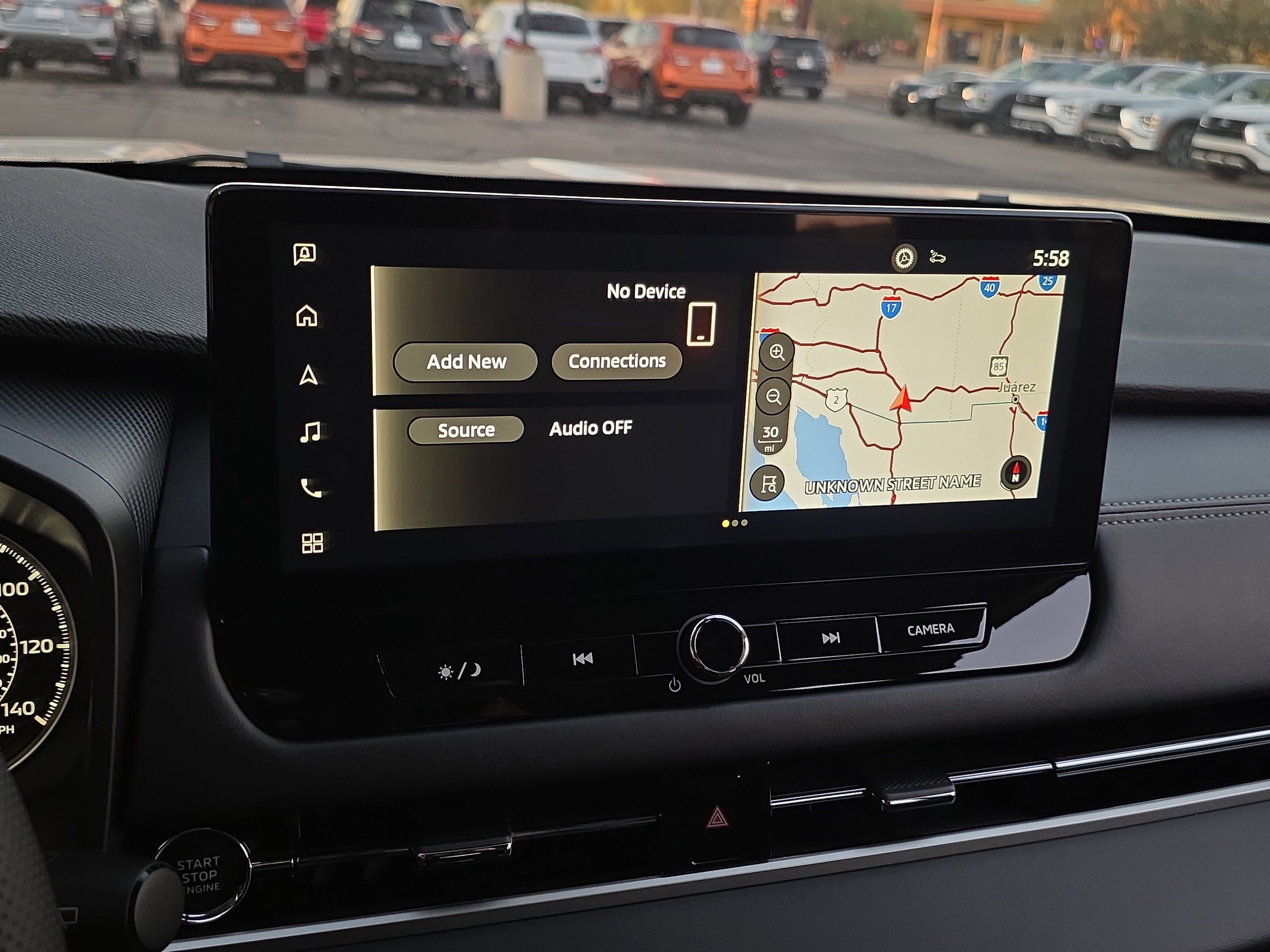 New 2025 Mitsubishi Outlander SE image 15