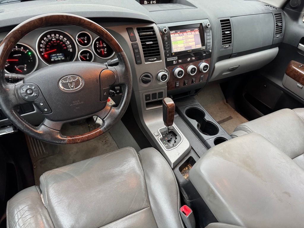 Used 2010 Toyota Tundra Limited AWD/4WD image 5