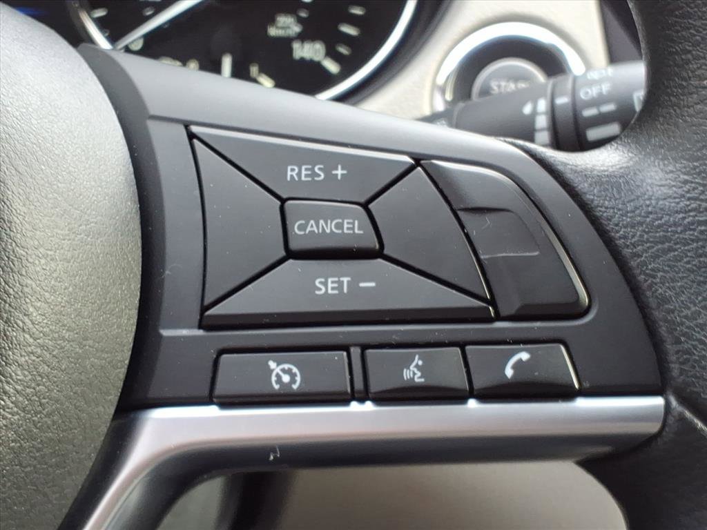 Certified 2020 Nissan Rogue Sport SV image 19