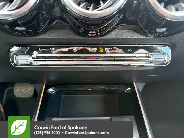 Used 2023 Mercedes-Benz GLB 250 4MATIC image 34