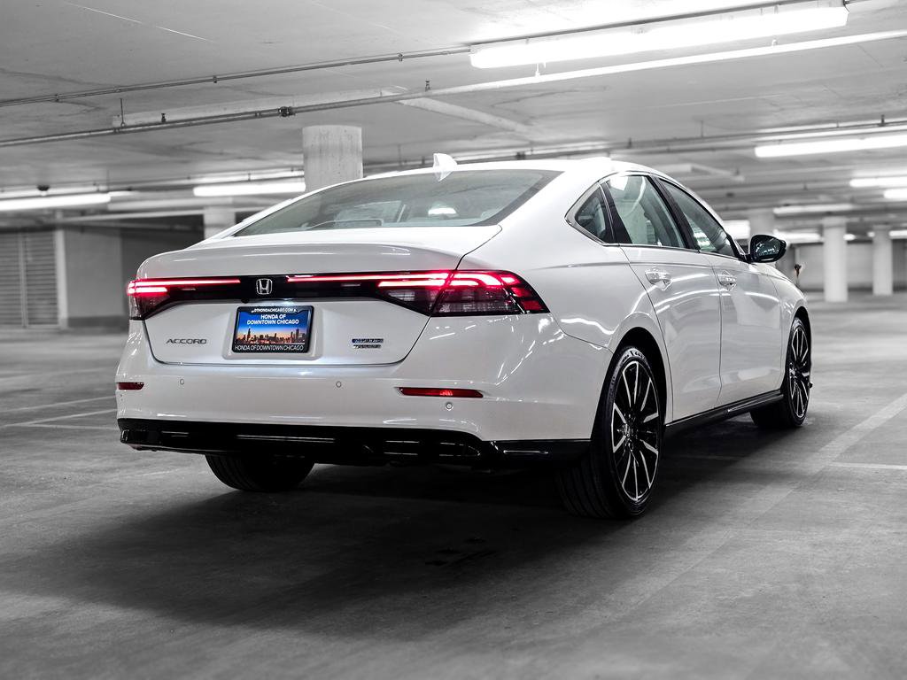 Used 2023 Honda Accord Touring image 6