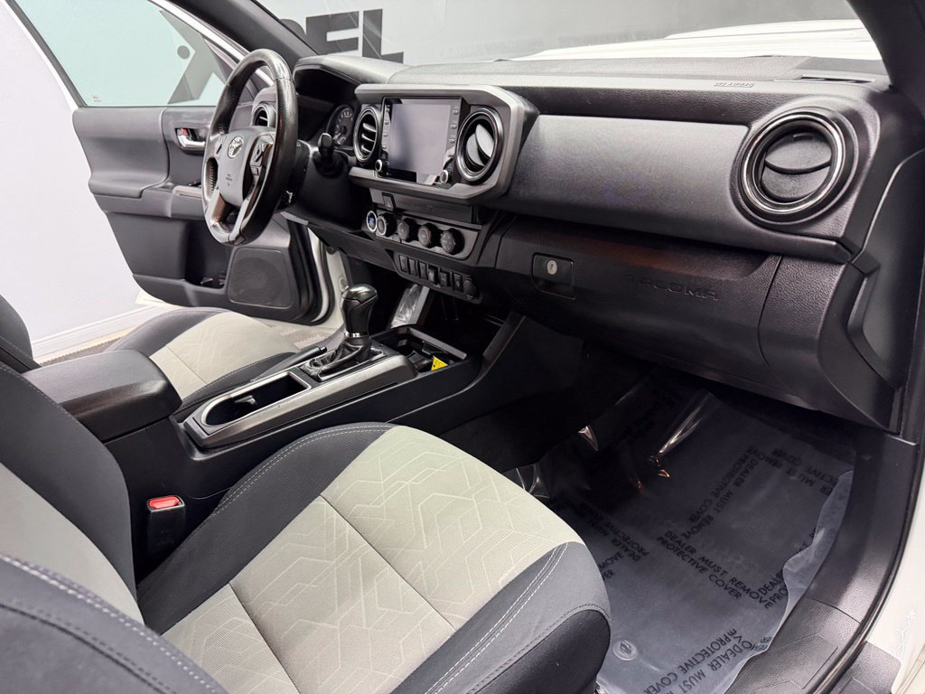 Used 2020 Toyota Tacoma TRD Sport w/ Technology Package AWD/4WD image 51