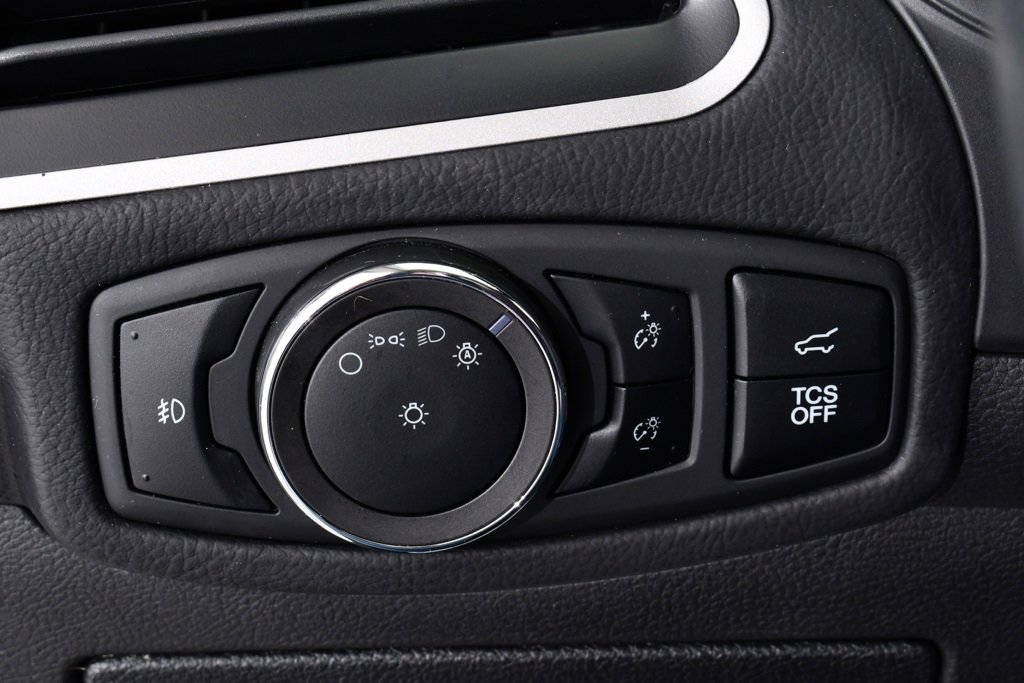 Used 2024 Ford Edge SEL w/ Convenience Package image 32