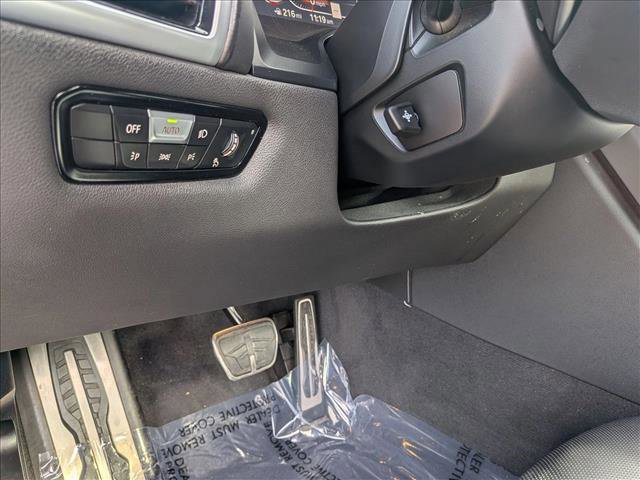 Used 2025 BMW 840i xDrive Coupe w/ Driving Assistance Package image 17