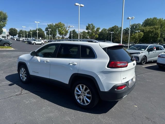 Used 2016 Jeep Cherokee Limited AWD/4WD image 4