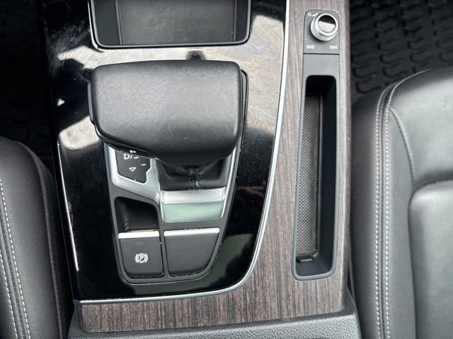 Used 2023 Audi Q5 2.0T Premium w/ Convenience Package AWD/4WD image 30