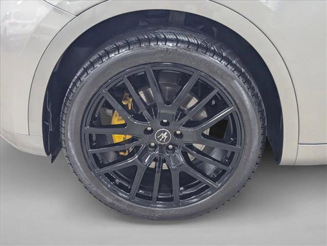 Used 2022 Maserati Levante GT AWD/4WD image 25