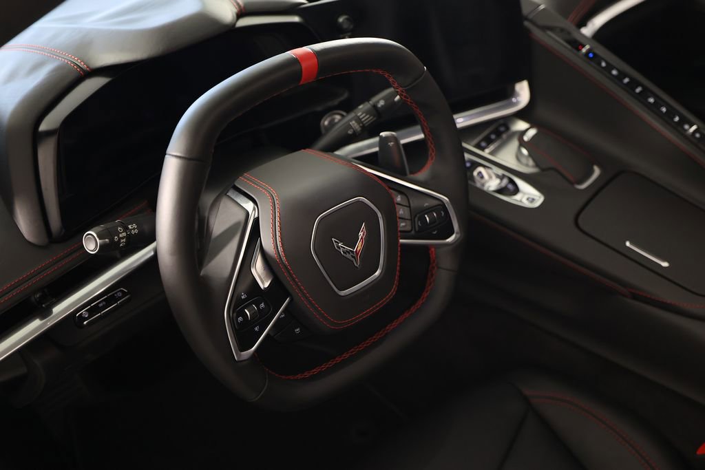 Used 2023 Chevrolet Corvette Stingray Premium Conv w/ Z51 Performance Package RWD image 18