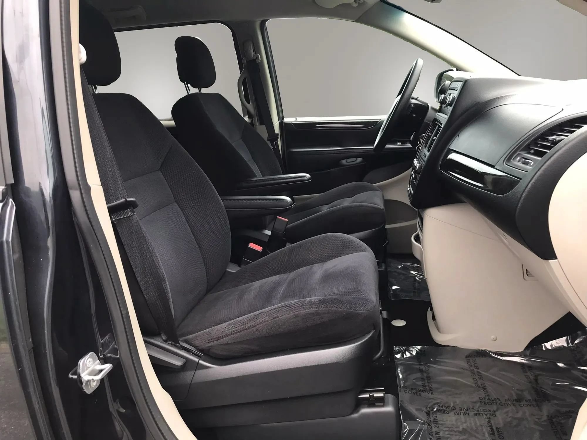 Used 2014 Dodge Grand Caravan SE w/ Quick Order Package 29E SE FWD image 42