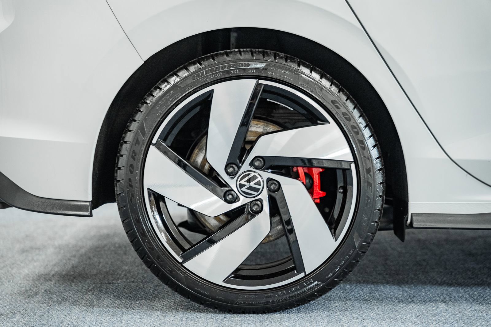 Used 2024 Volkswagen GTI S image 17