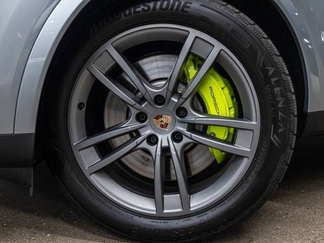 Certified 2026 Porsche Cayenne S AWD/4WD image 17