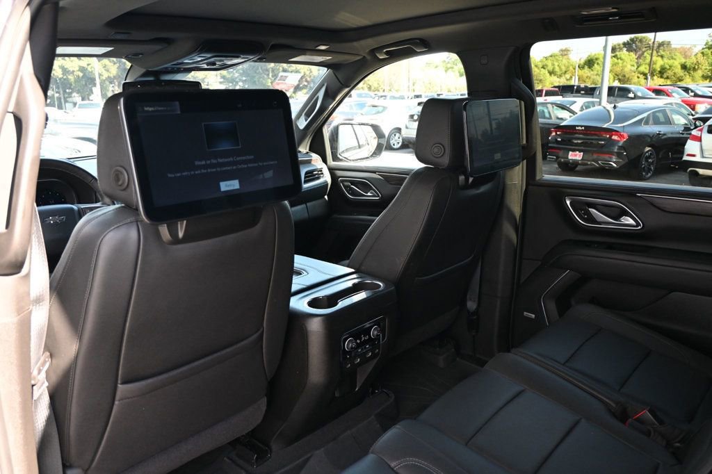Used 2024 Chevrolet Suburban Z71 w/ Luxury Package image 17