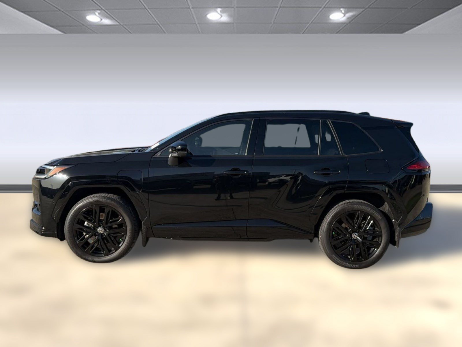 Used 2026 Toyota RAV4 XSE w/ Panoramic Sun Roof Package AWD/4WD image 2