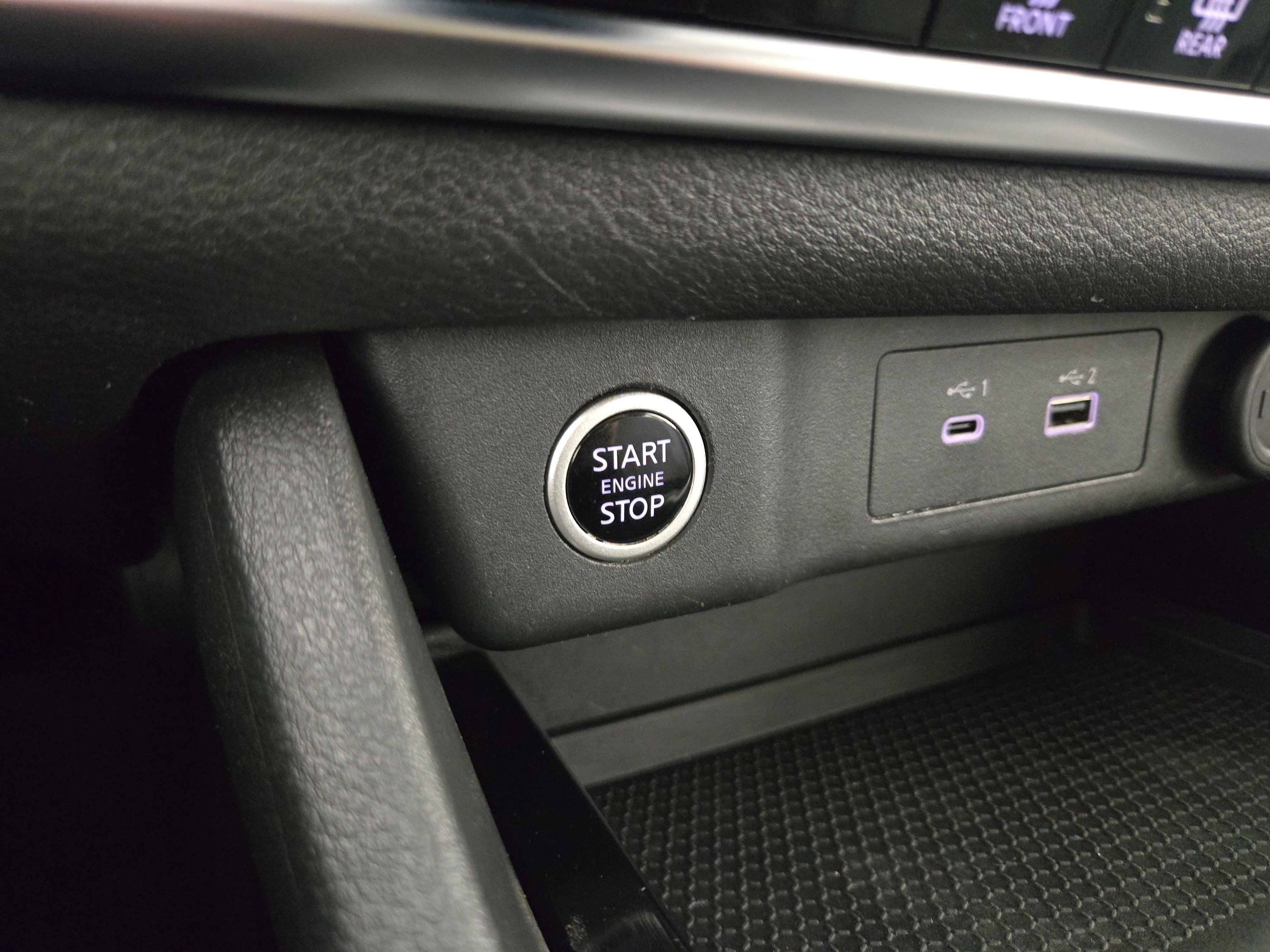 Used 2023 Nissan Rogue SV image 25