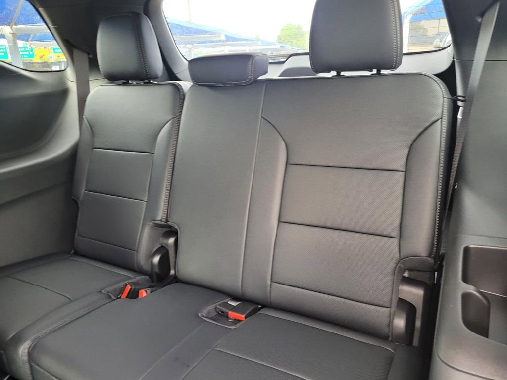 New 2026 Chevrolet Traverse High Country image 8