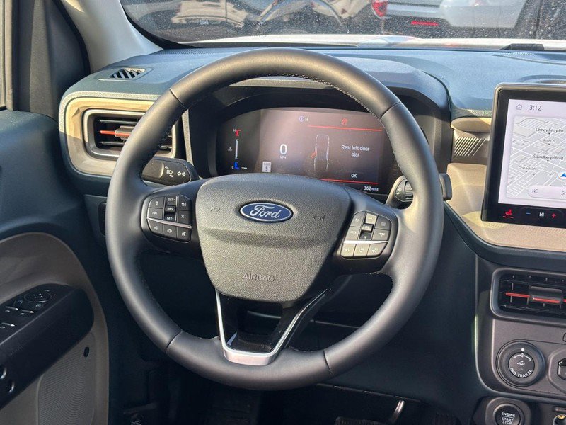 New 2025 Ford Maverick Lariat image 14