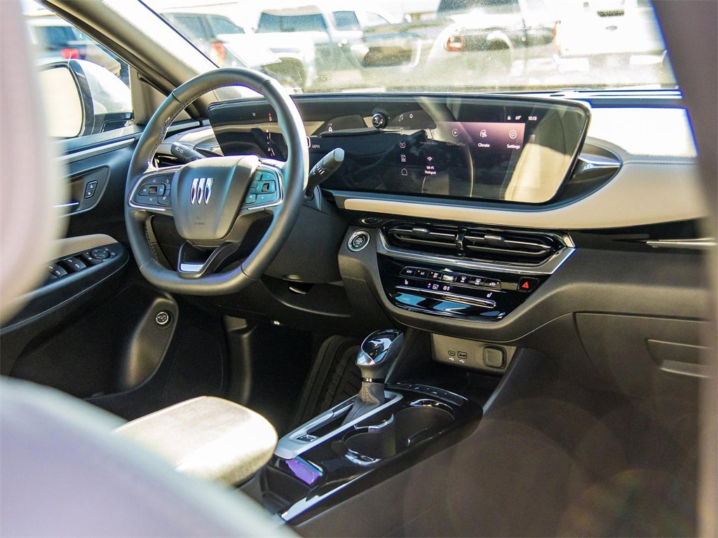 Certified 2025 Buick Envista Avenir image 23