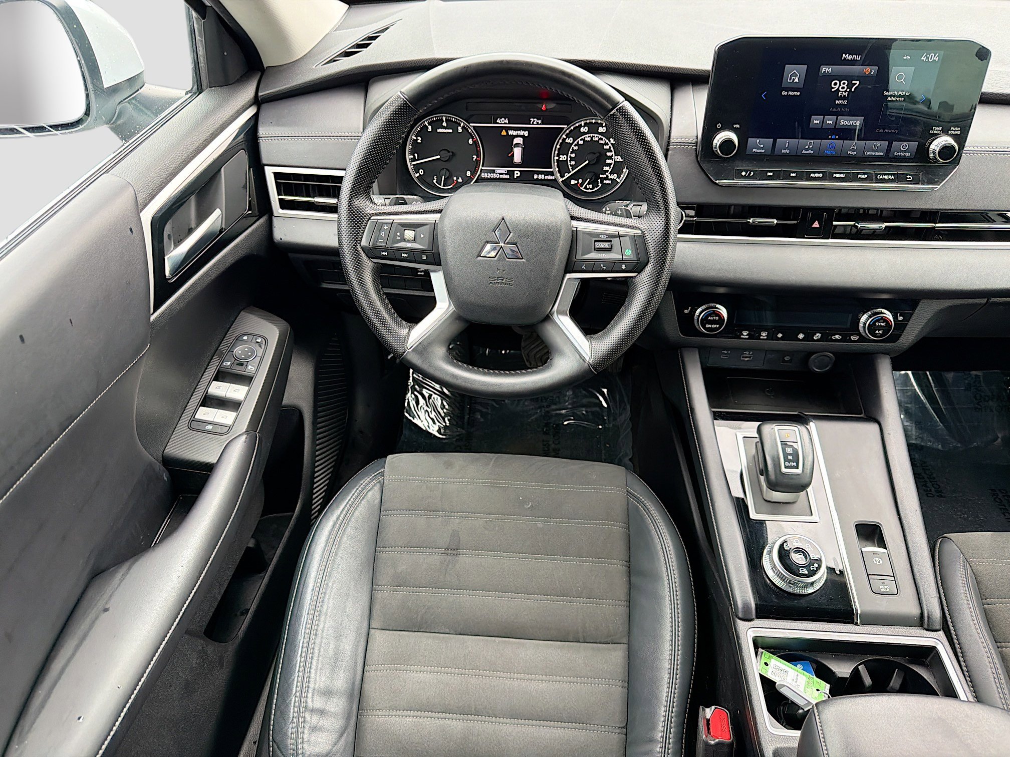 Used 2022 Mitsubishi Outlander SE AWD/4WD image 16