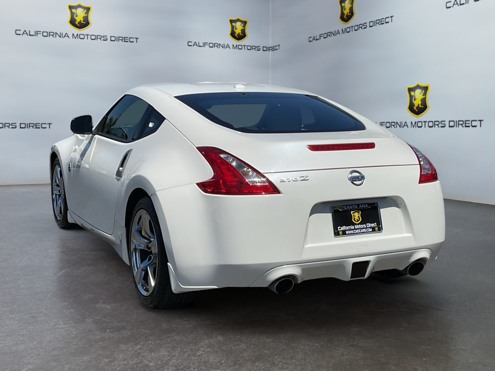 Used 2009 Nissan 370Z Touring RWD image 7