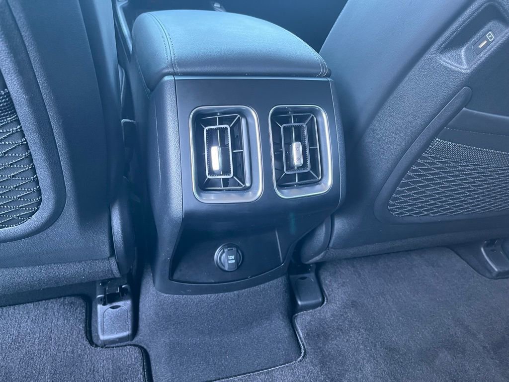 Certified 2025 Kia Sorento EX image 30