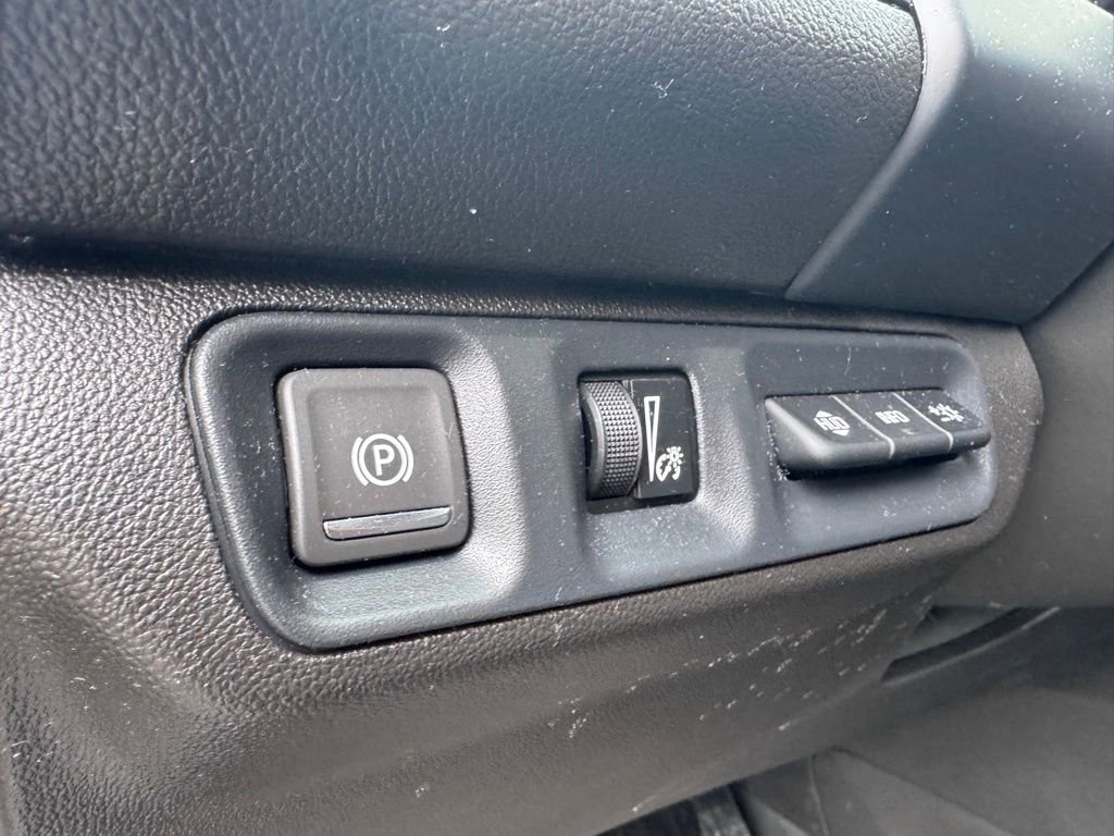 Used 2023 GMC Acadia Denali w/ Denali Ultimate Package image 15