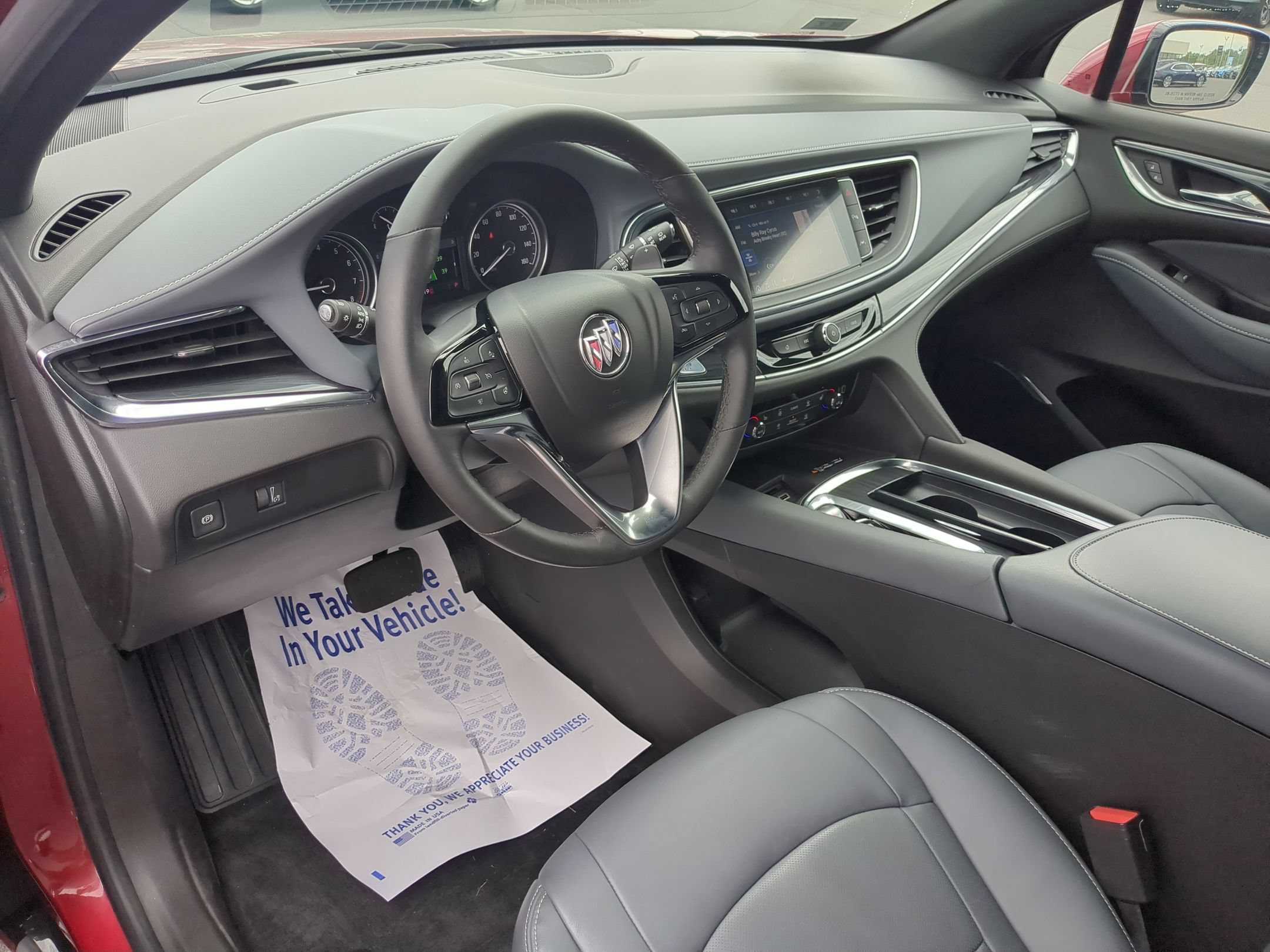 Used 2023 Buick Enclave Essence w/ Sport Touring Edition FWD image 9