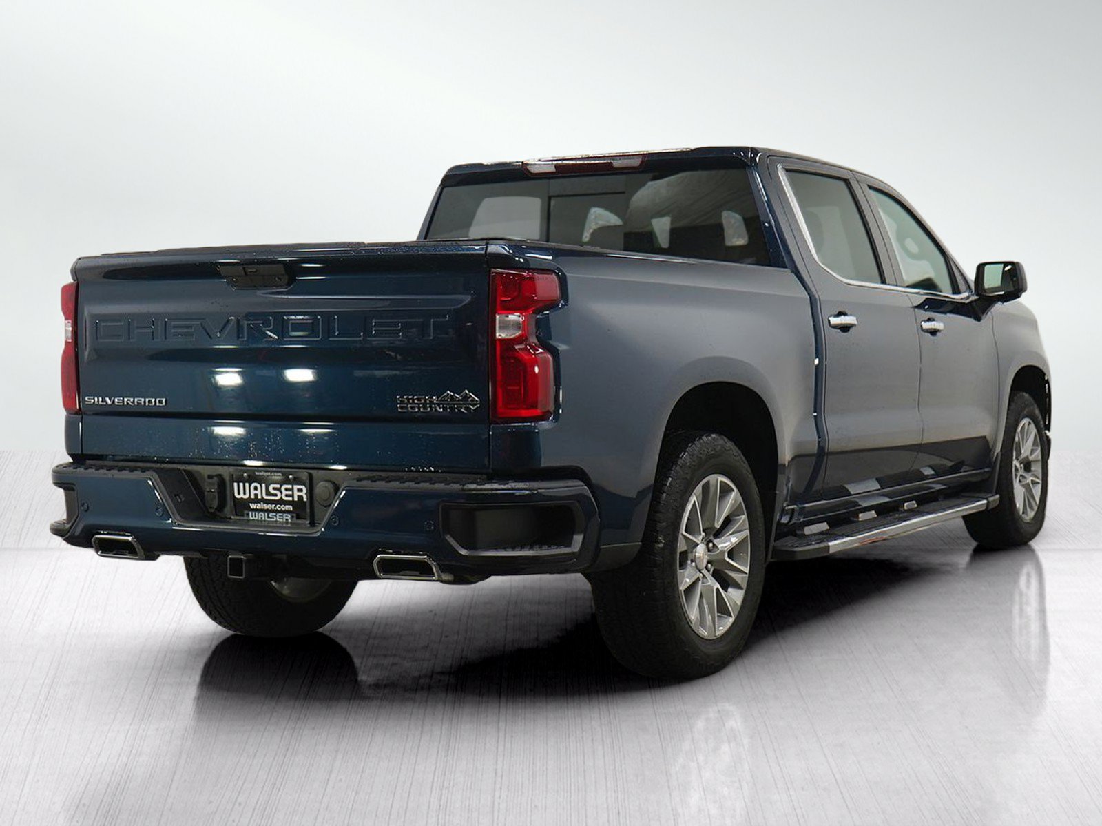 Used 2022 Chevrolet Silverado 1500 High Country w/ Safety Package II AWD/4WD image 5