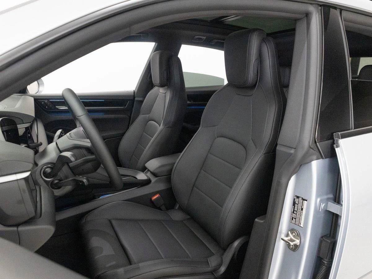 New 2025 Porsche Macan Electric image 73