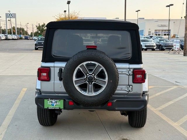 Used 2020 Jeep Wrangler Unlimited Sahara image 6