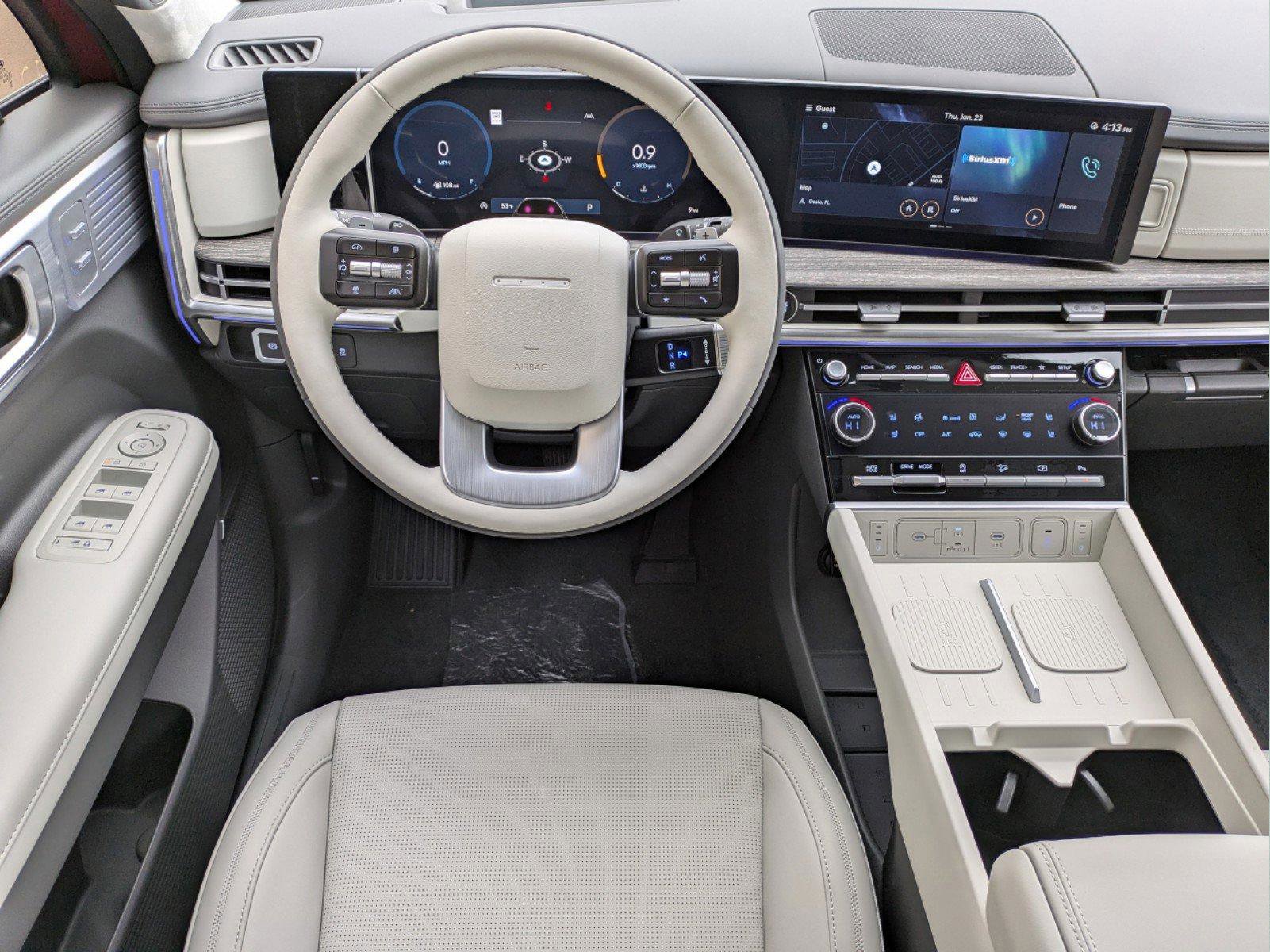Used 2025 Hyundai Santa Fe Calligraphy FWD image 11