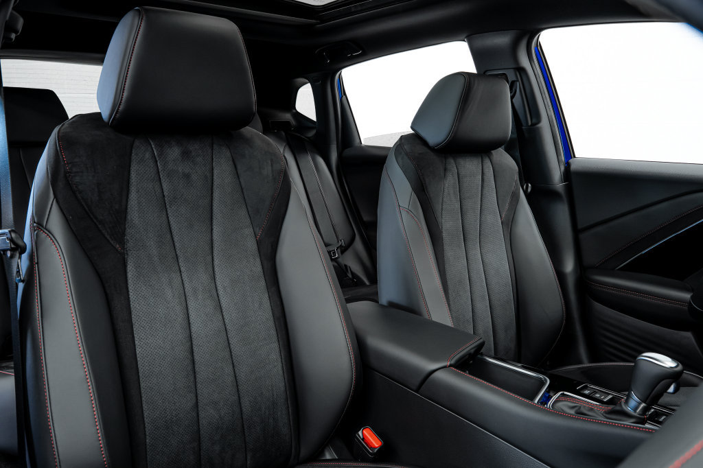 Used 2025 Acura ADX A-Spec FWD image 29