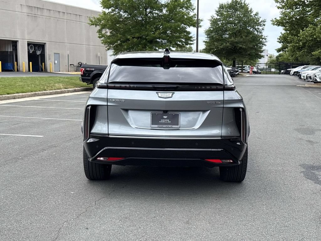 Certified 2025 Cadillac Lyriq Luxury w/ LPO, Floor Liner Package AWD/4WD image 24