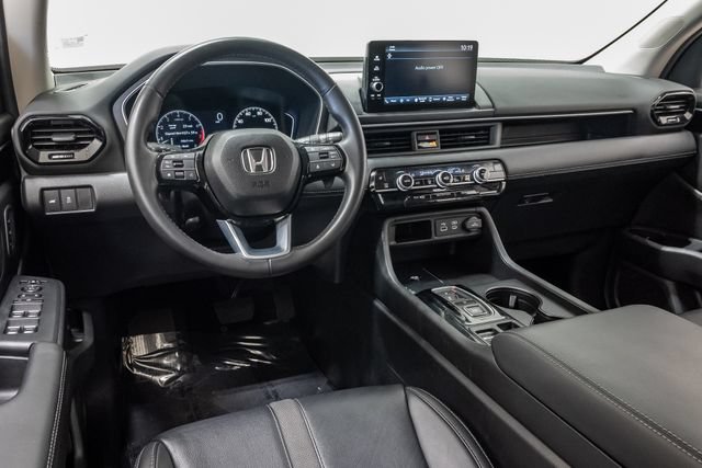 Used 2025 Honda Pilot EX-L image 7