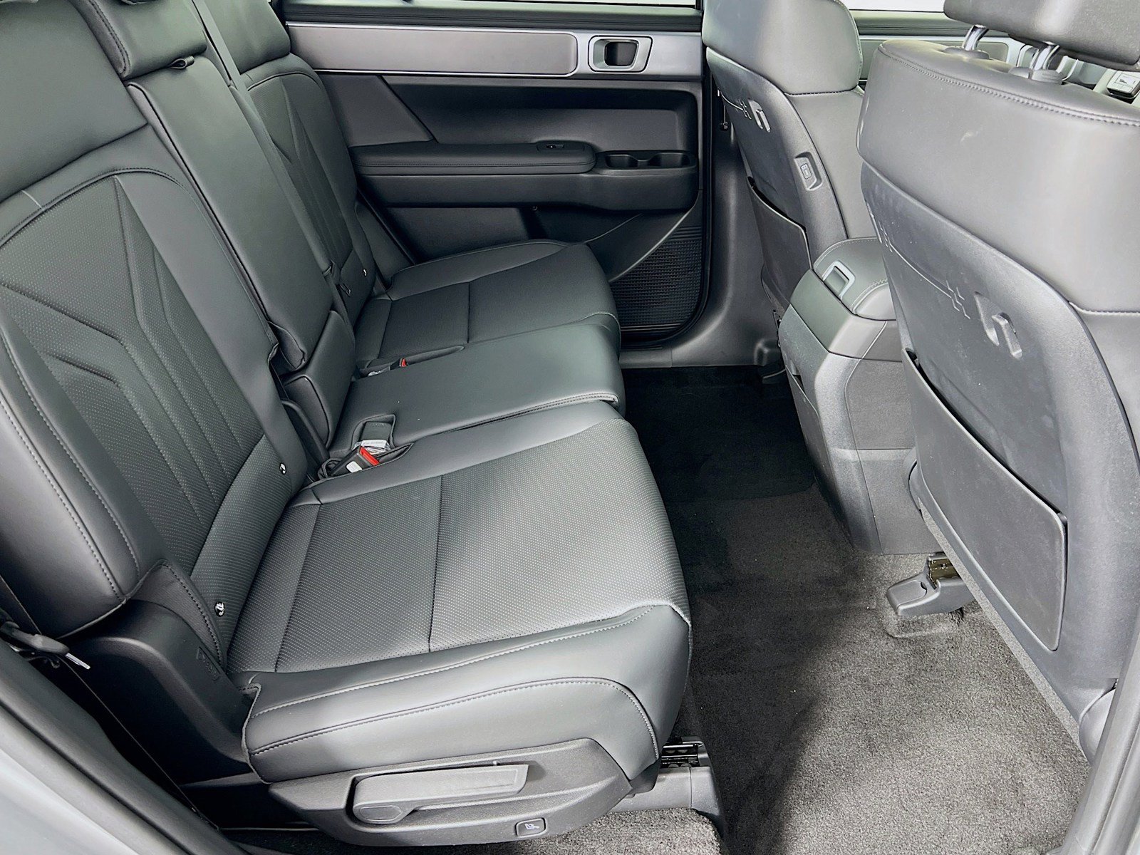 New 2025 Hyundai Santa Fe SEL AWD/4WD image 23