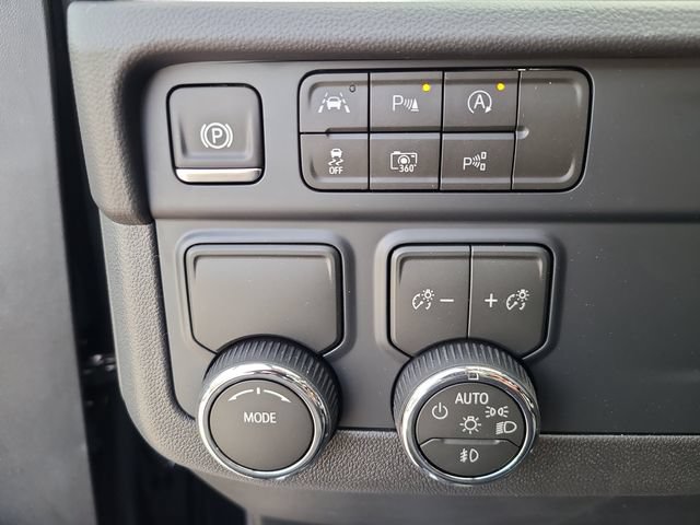 New 2026 Chevrolet Suburban LT w/ Comfort Package RWD image 25