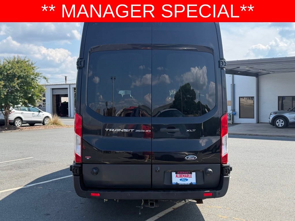 Used 2017 Ford Transit 350 XLT RWD image 4