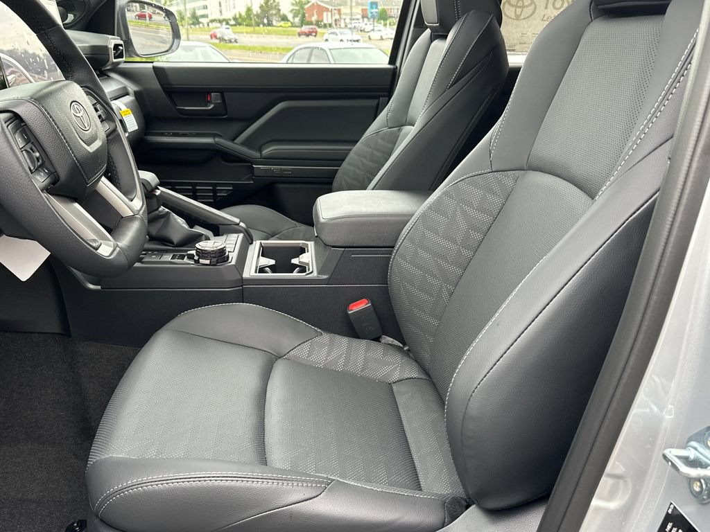 New 2026 Toyota 4Runner TRD Off-Road Premium AWD/4WD image 18