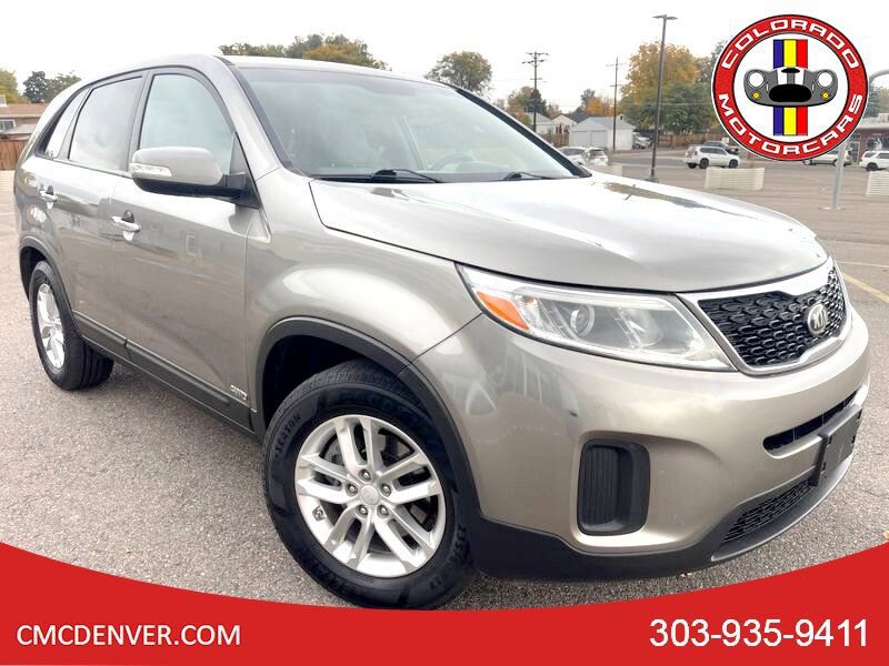 Used 2015 Kia Sorento LX image 1