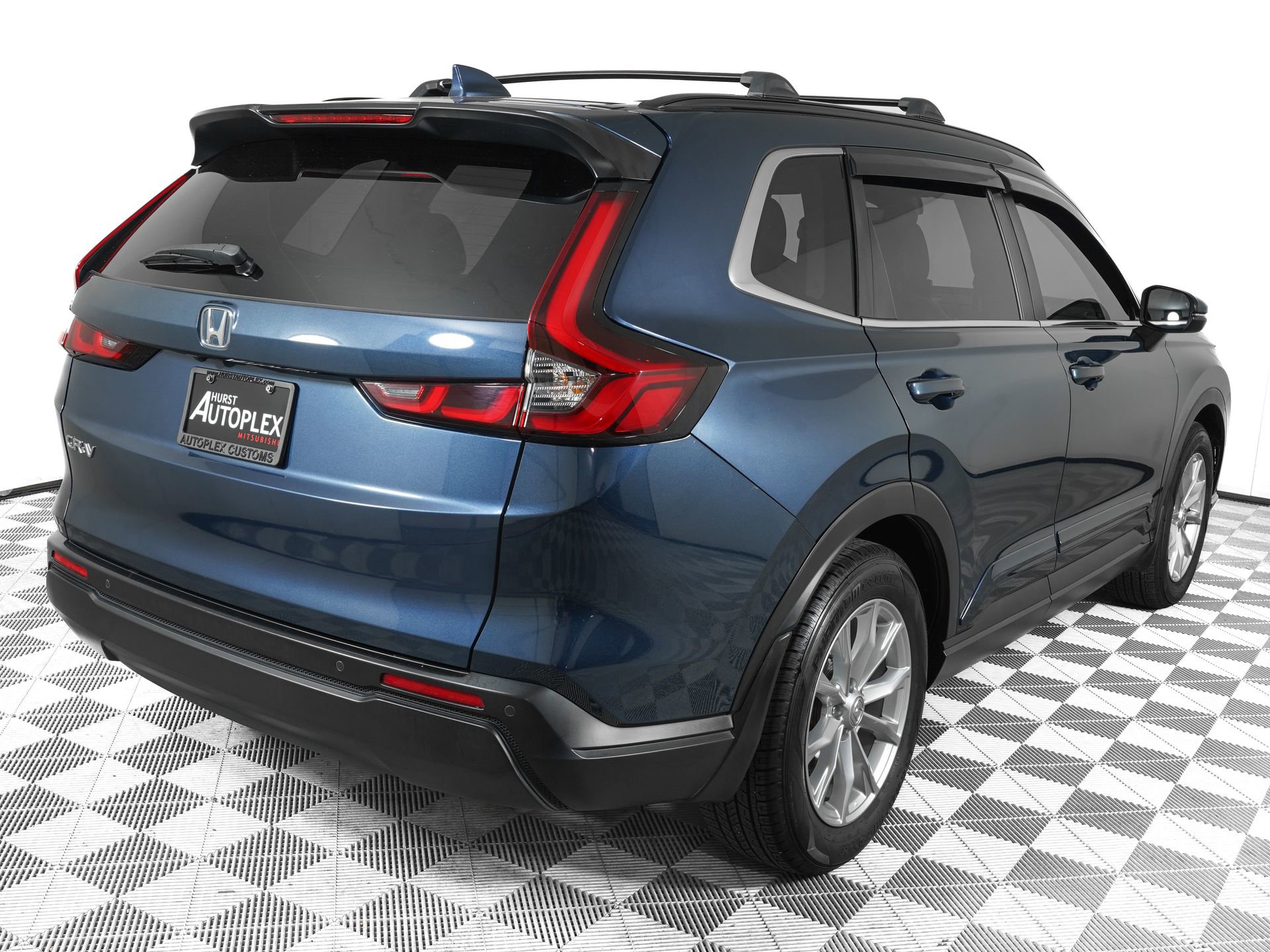 Used 2024 Honda CR-V EX-L image 4
