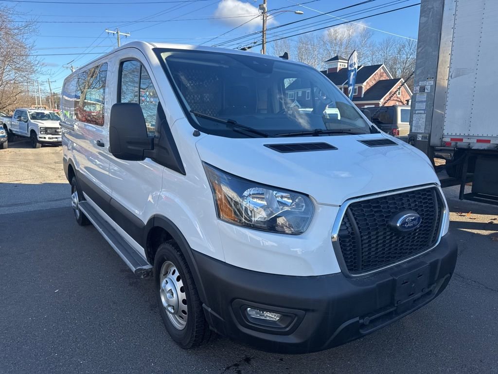 Used 2023 Ford Transit 250 Low Roof AWD image 3