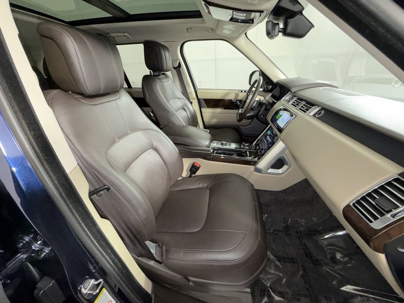 Used 2018 Land Rover Range Rover Supercharged image 27