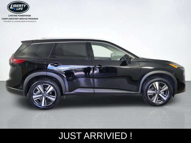 Used 2026 Nissan Rogue SL AWD/4WD image 2