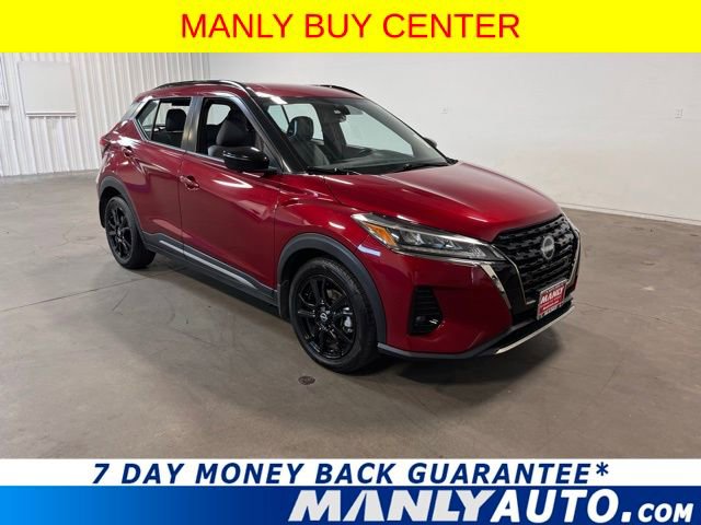 Used 2023 Nissan Kicks SR w/ SR Premium Package FWD image 1