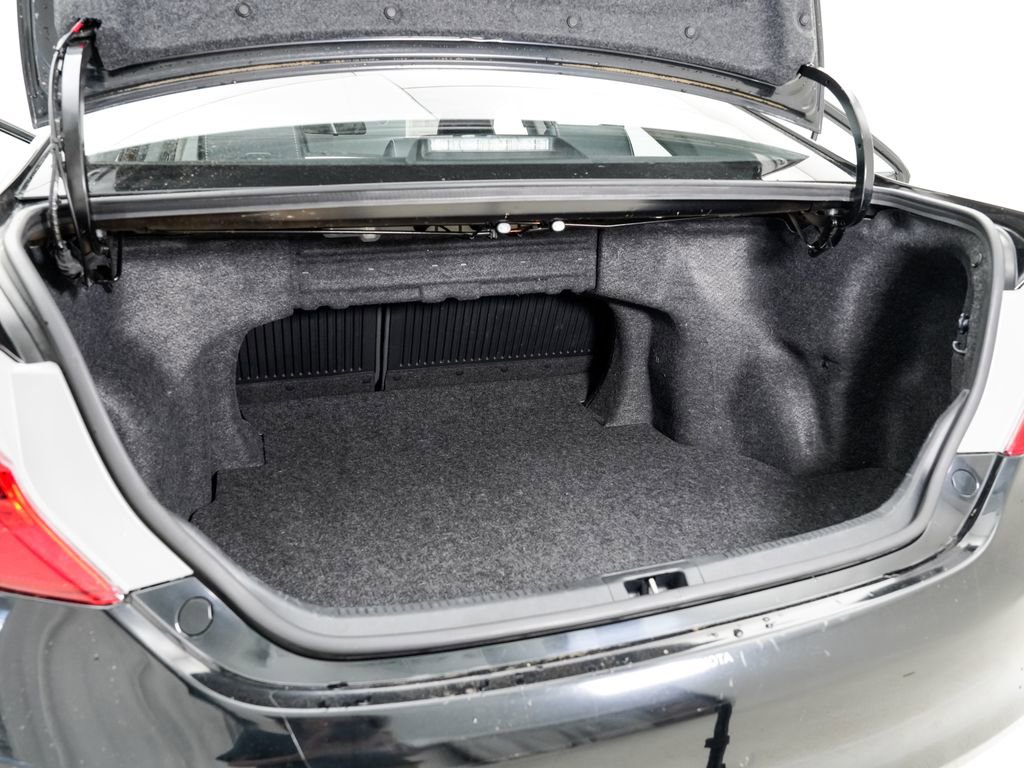 Used 2012 Toyota Camry SE image 24