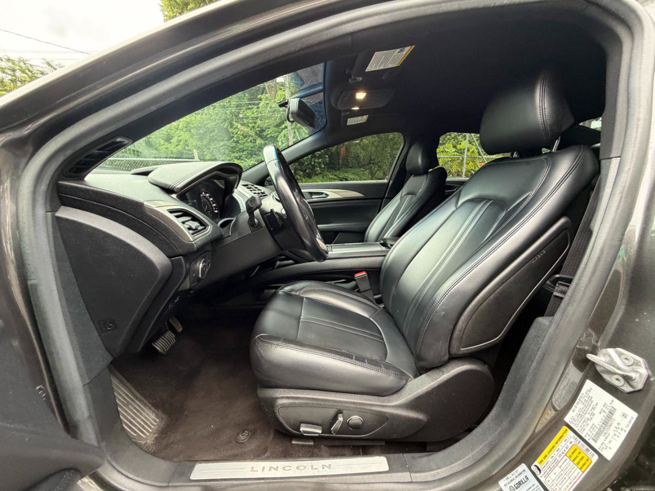 Used 2017 Lincoln MKZ Premiere FWD image 20