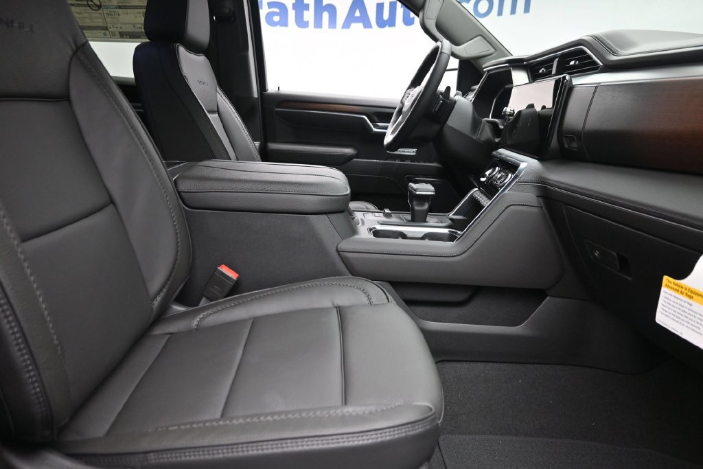 New 2026 GMC Sierra 1500 Denali w/ Technology Package AWD/4WD image 9