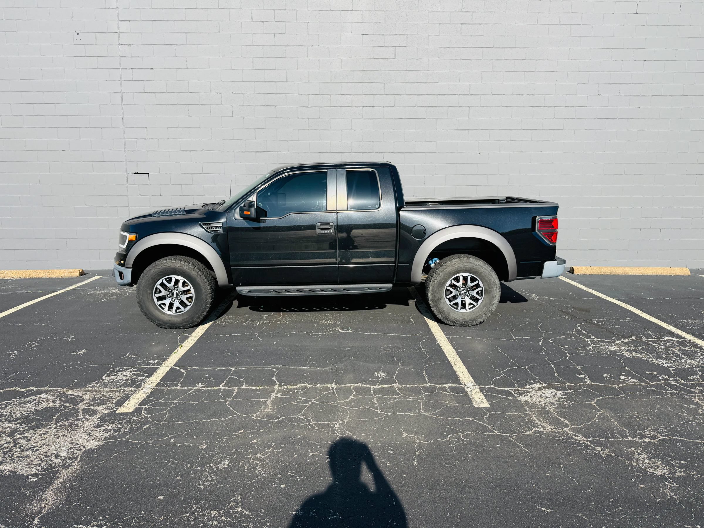 Used 2010 Ford F150 Raptor AWD/4WD image 3