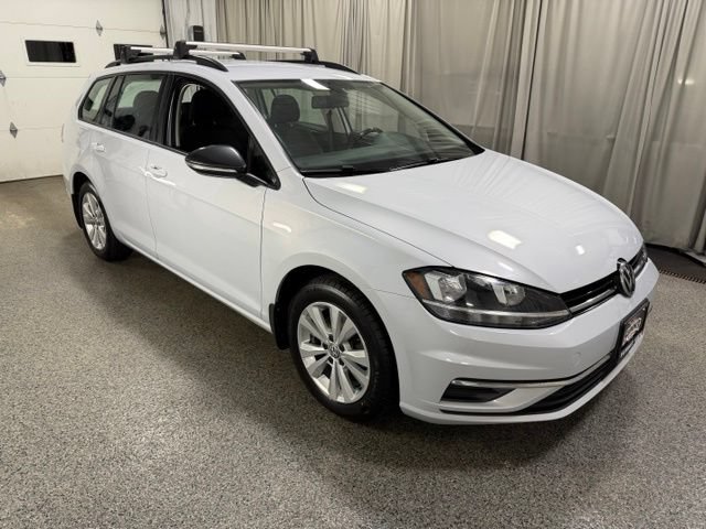 Used 2018 Volkswagen Golf S AWD/4WD image 3