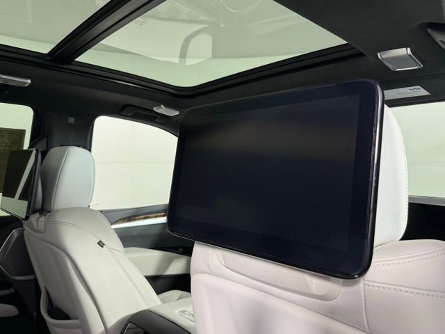 Certified 2026 Cadillac Escalade Platinum Sport w/ LPO, ONYX Package image 34